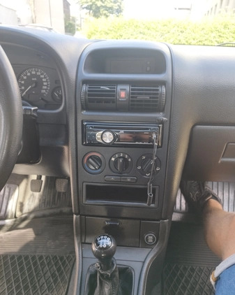 Opel Astra cena 4100 przebieg: 174900, rok produkcji 2004 z Wągrowiec małe 191
